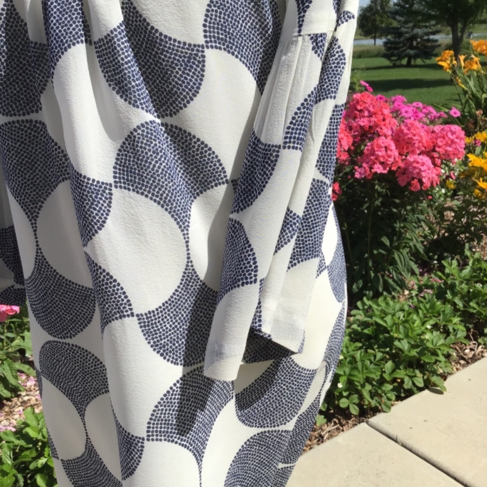 Trina Turk "Bonita" Blue White Print Dress with Bell Sleeve sz 2 MSRP $248. - Picture 5 of 17